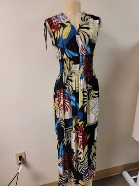 Floral Tropical Print Maxi Dress - Black Multi